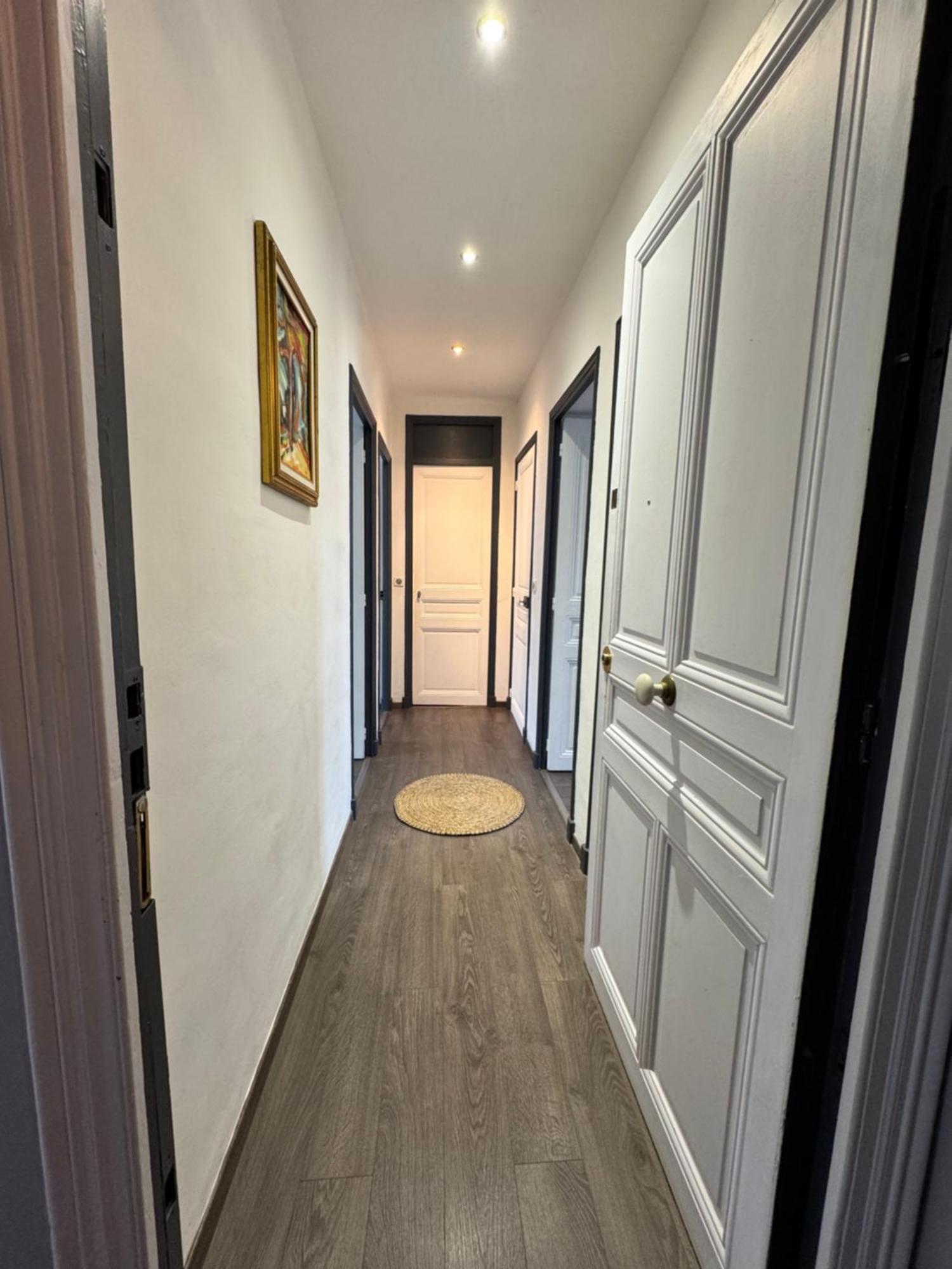 Bourgeois A 5 Min A Pied Du Centre Appartamento *